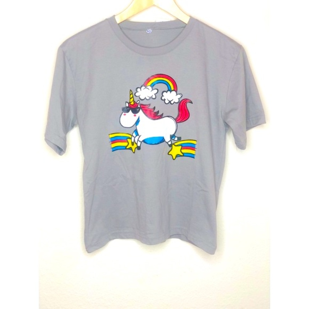Gray Unicorn w/ Glasses Graphic Tee Size Small